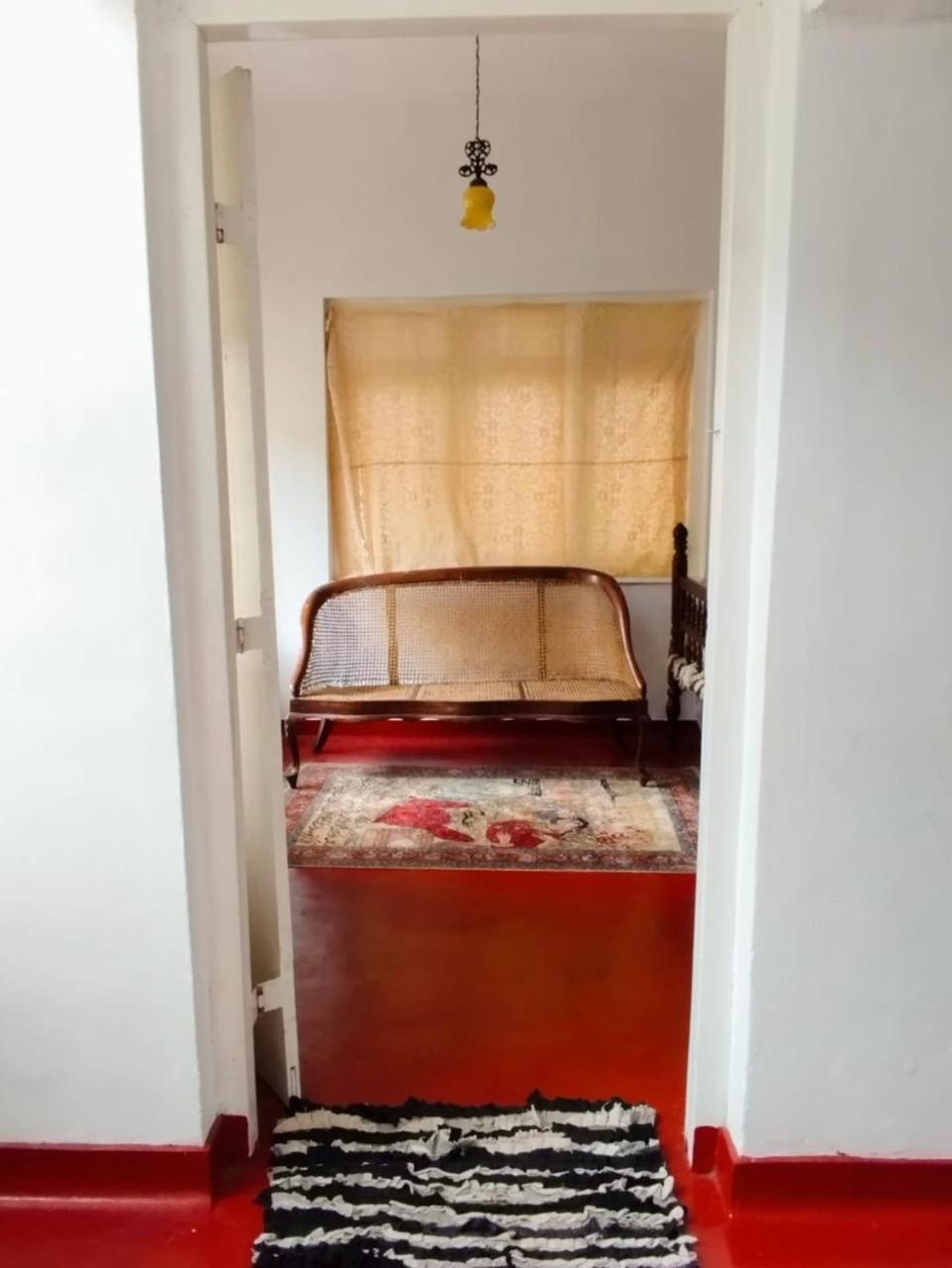 No 06 Veediya Bandara Lane Bahirawakanda Канди Екстериор снимка